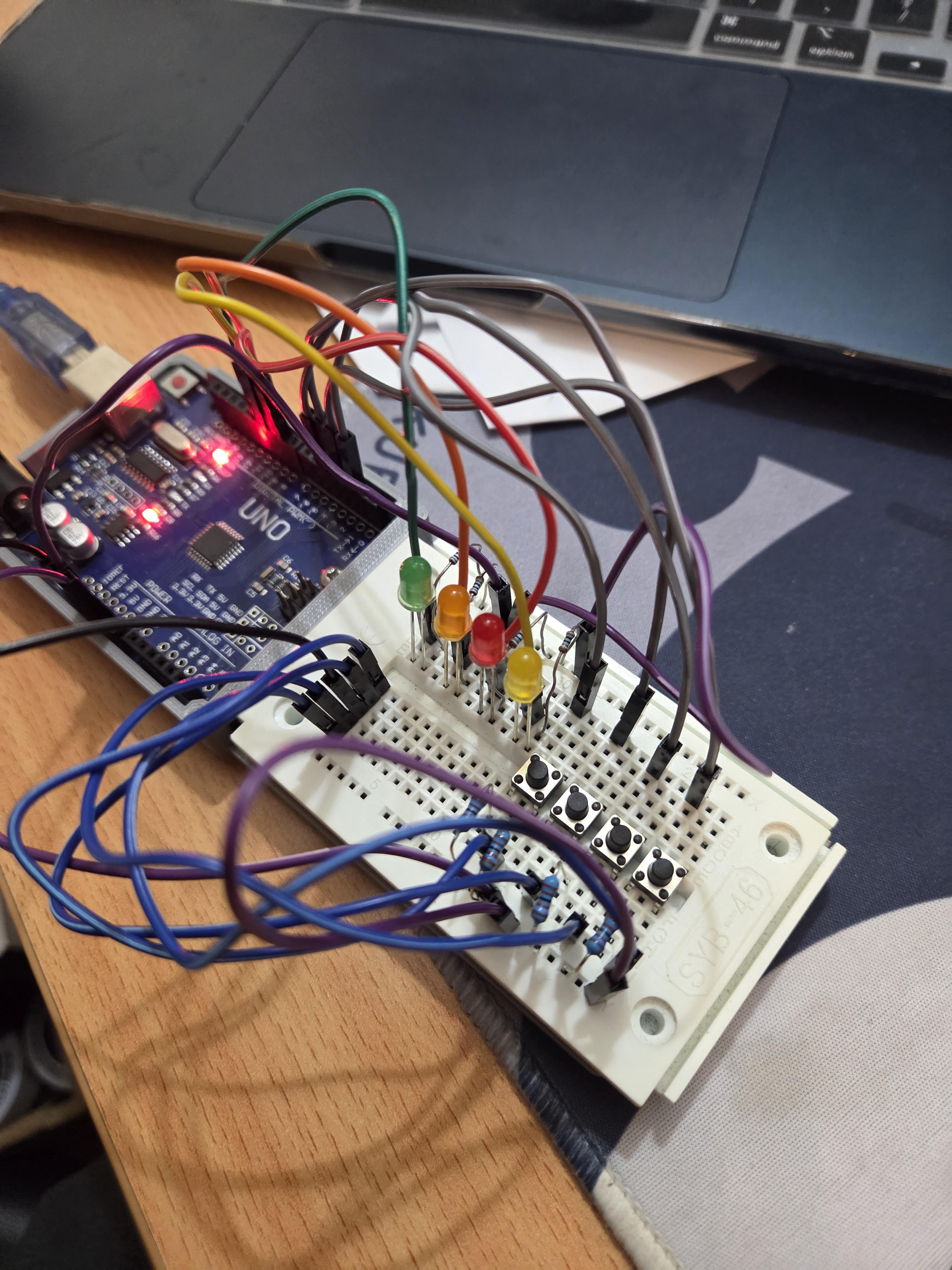 Simon memory game hardware